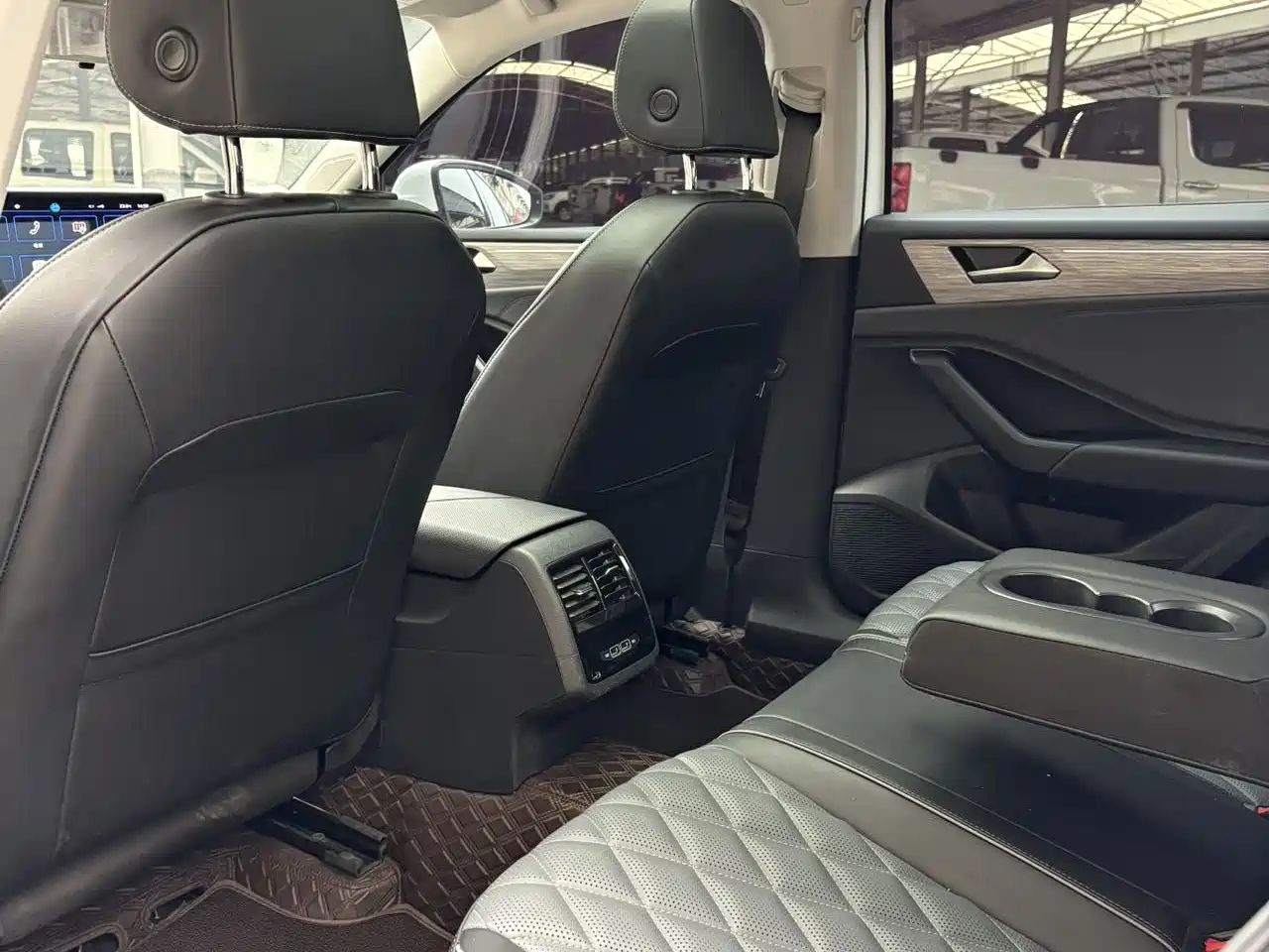 Volkswagen Sagitar 2024 300TSI DSG Surpass Edition фото 10