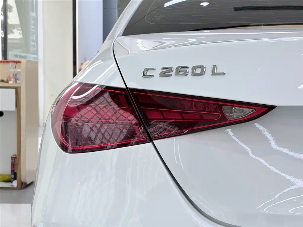 Mercedes-Benz C-Class 2025 Facelift C 260 L Sport Edition фото 7