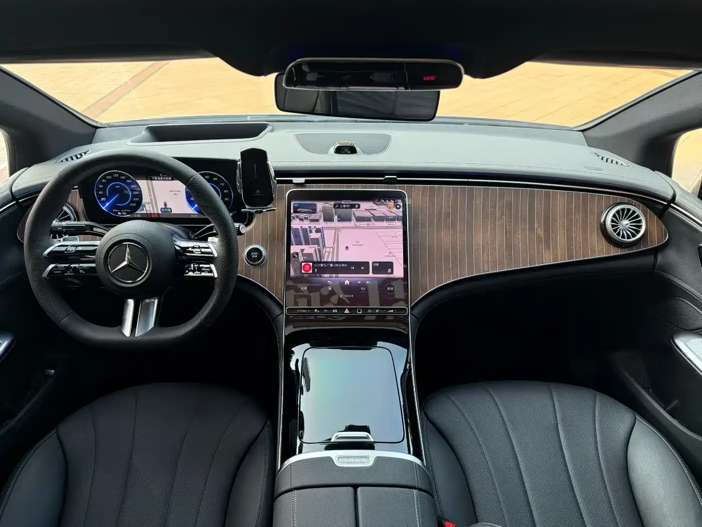 Mercedes-Benz EQE 2022 350 Pioneer Edition фото 5
