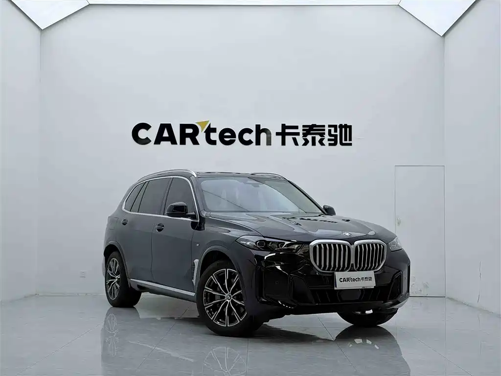 BMW X5 2023 xDrive 30Li M Sport Package фото 2