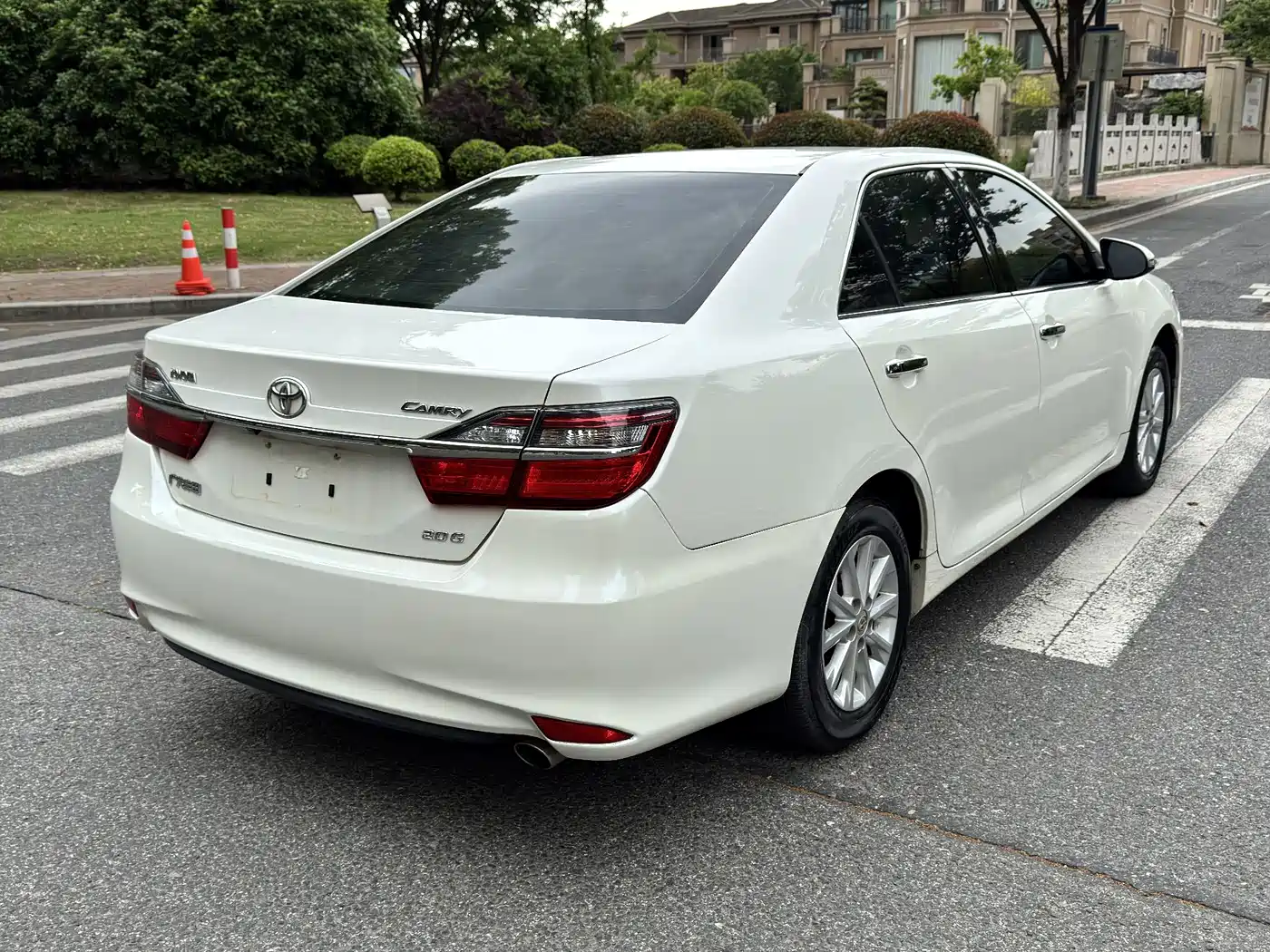 Toyota Camry 2015 2.0G Leading Edition фото 7