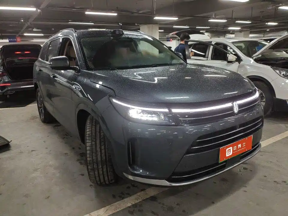 AITO Wenjie AITO M7 2024 1.5T Smart AWD Max Edition 5-Seater фото 2