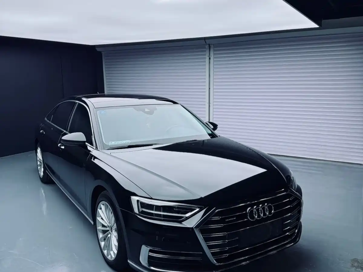 Audi A8 2022 A8L 50 TFSI quattro Comfort Collector's Edition фото 5