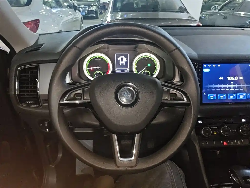 Škoda Kodiaq 2018 TSI330 5-seat FWD Comfort фото 11