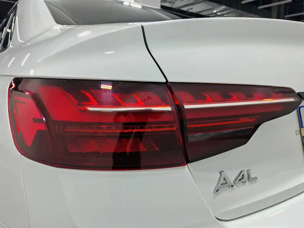 Audi A4L 2024 40 TFSI Luxury Dynamic фото 14