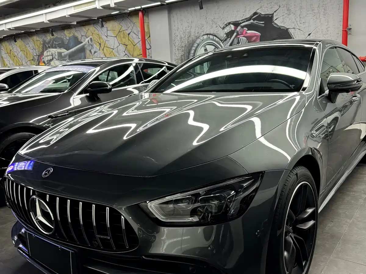 MERCEDES-BENZ AMG GT