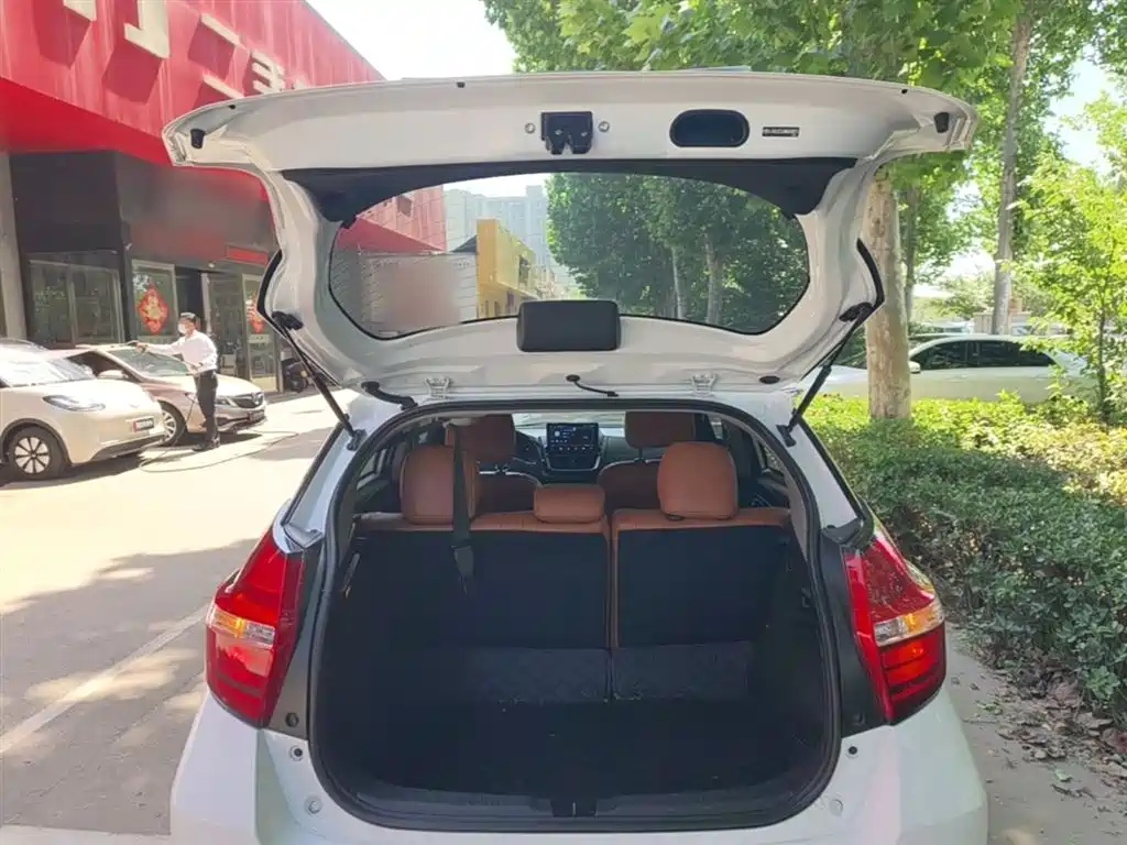 Toyota YARiS L Zhi Xuan 2021 1.5L CVT Leading Edition фото 19