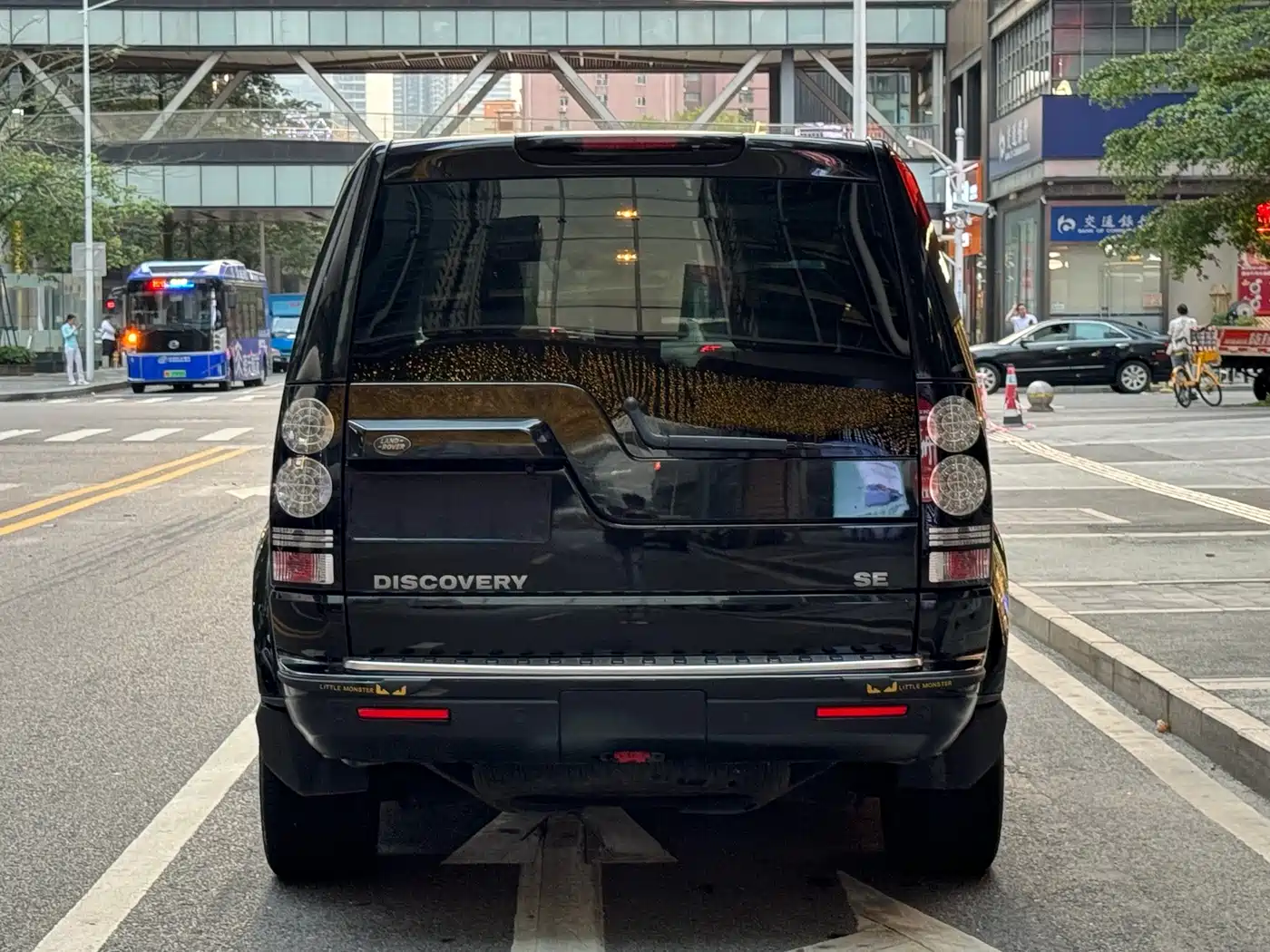Land Rover Discovery 2015 3.0 SC V6 SE фото 5