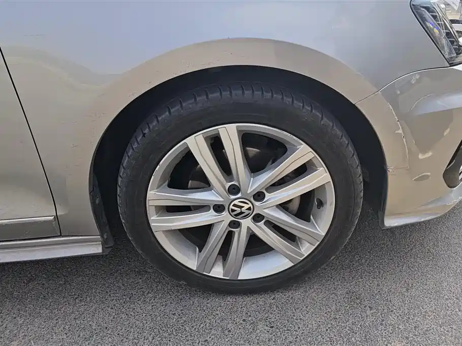 Volkswagen Sagitar 2018 280TSI DSG Spark Edition фото 6