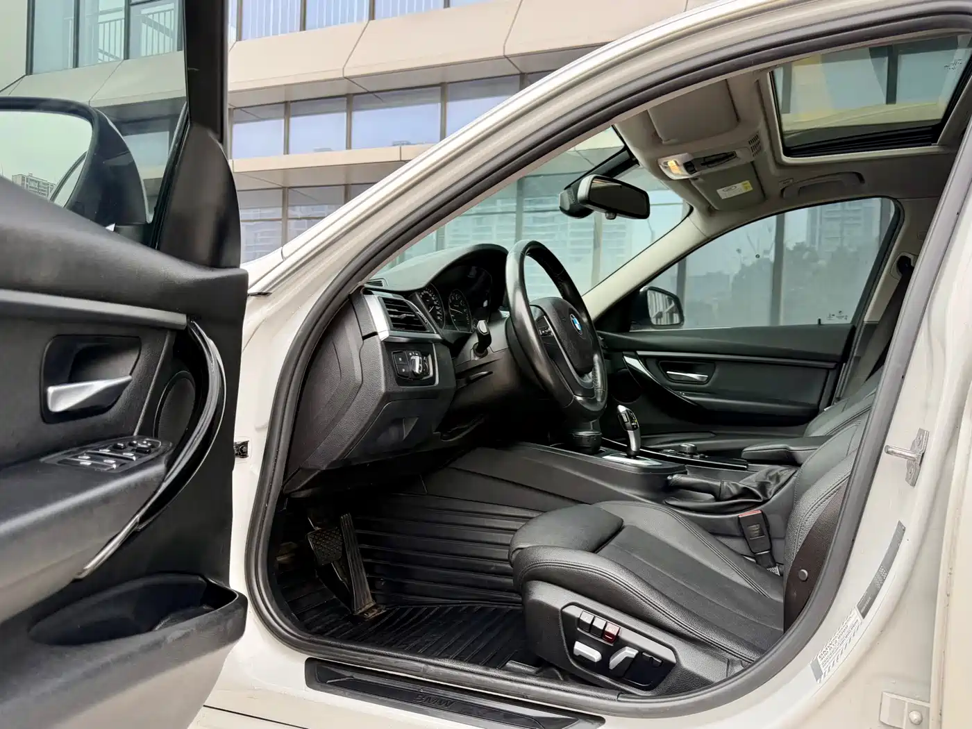 BMW 3 Series 2018 320Li Fashion Style фото 8