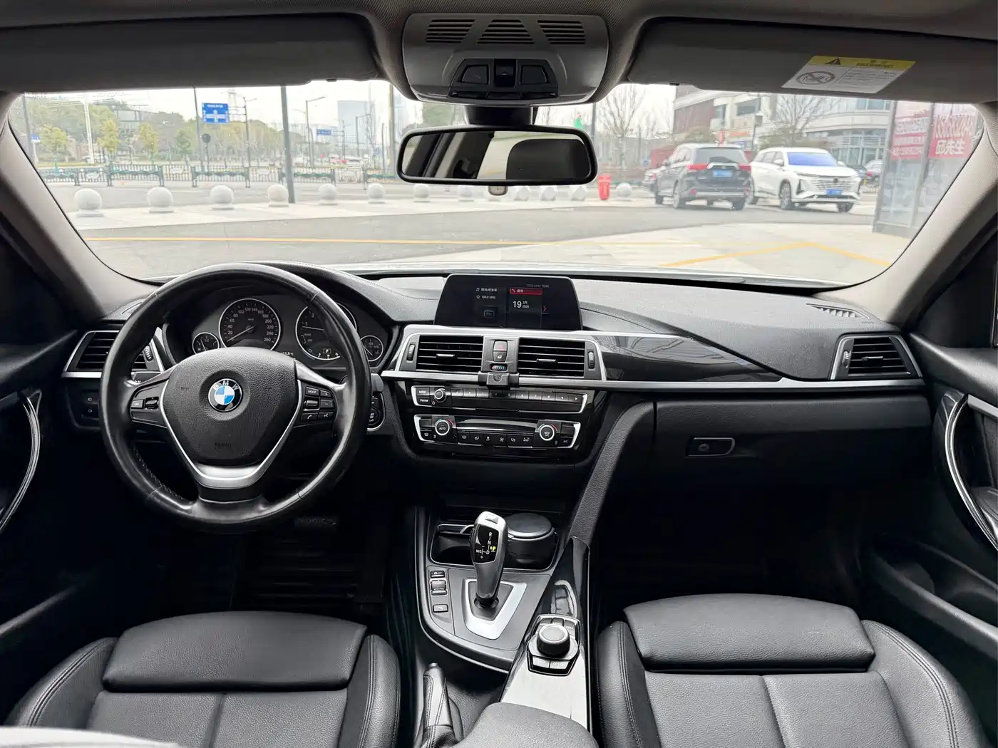 BMW 3 Series 2018 320Li Fashion Style фото 10
