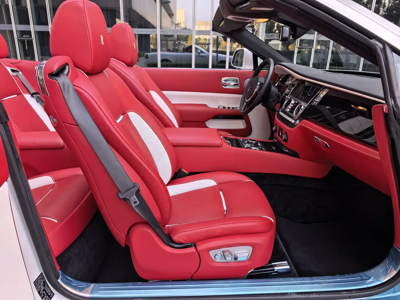 Rolls-Royce Dawn 2021 2018 6.6T Standard