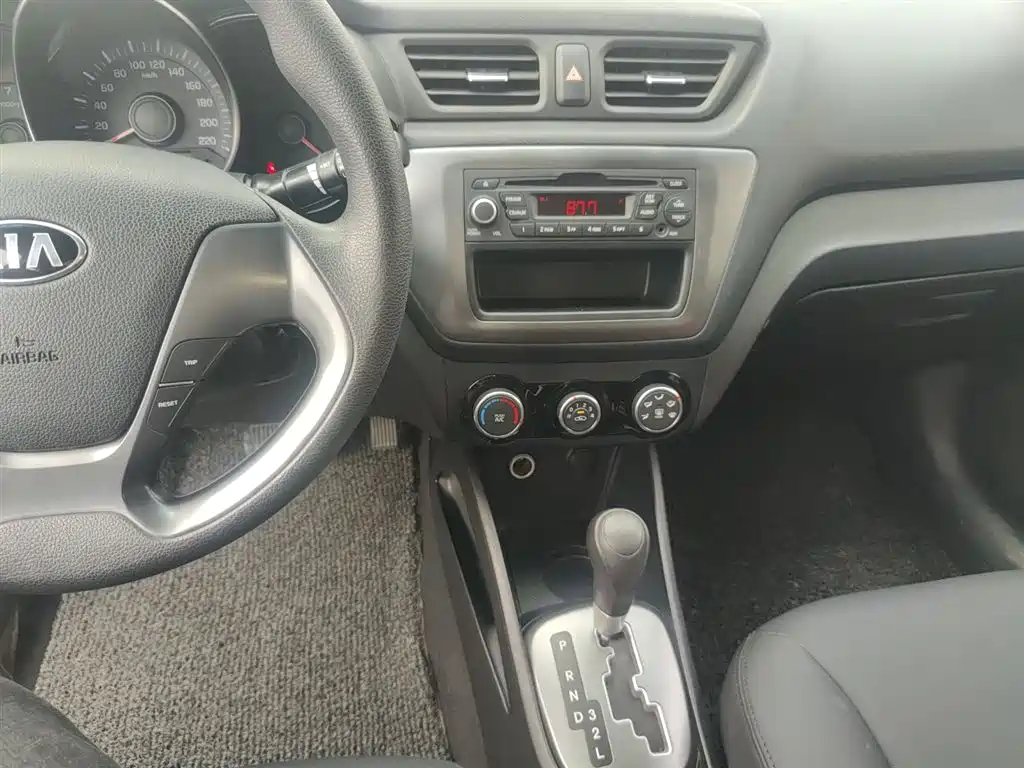 Kia K2 2015 Sedan 1.4L AT GLS фото 13