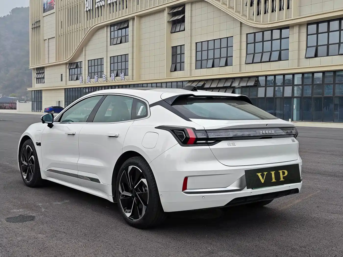 ZEEKR EXTREME KRYPTON 001