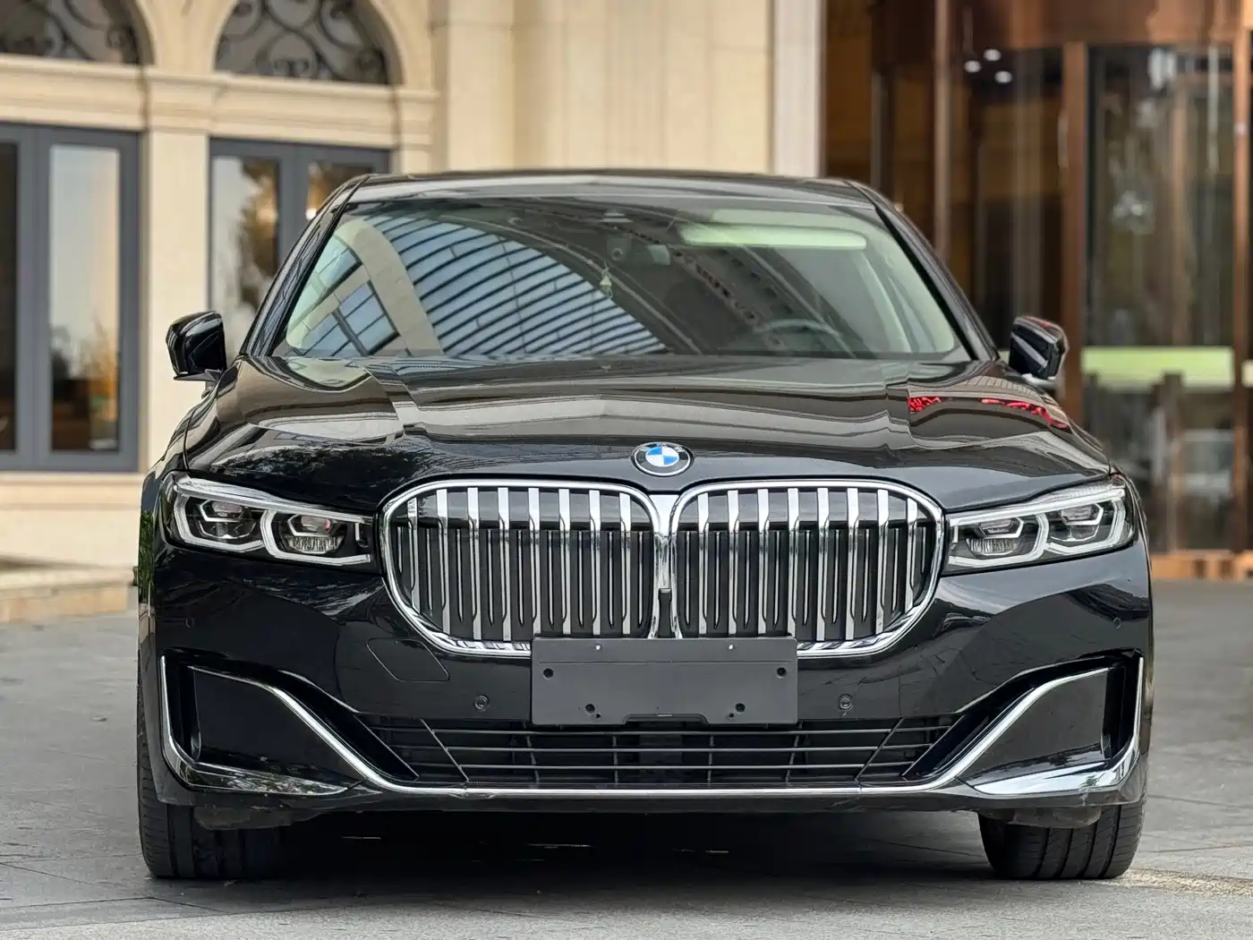 BMW 7 Series 2021 Model 740Li Leading Luxury Package фото 2