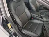 Фото 25 - Tesla Model 3