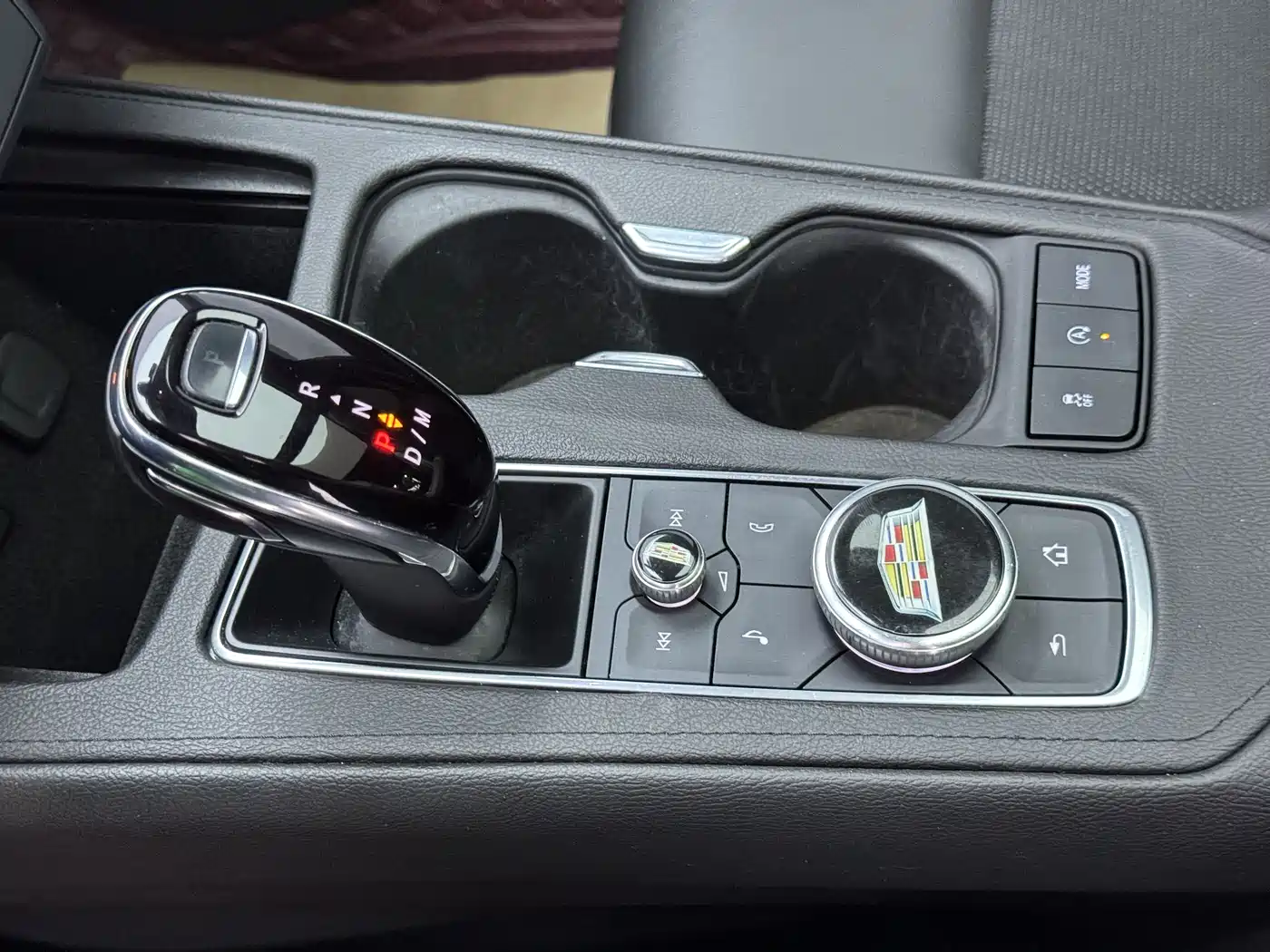 Cadillac XT4 2022 28T FWD Style фото 17
