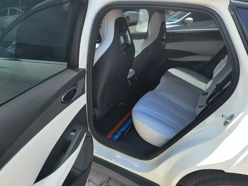 BYD Seal 06 New Energy 2024 DM-i 80KM Luxury фото 17