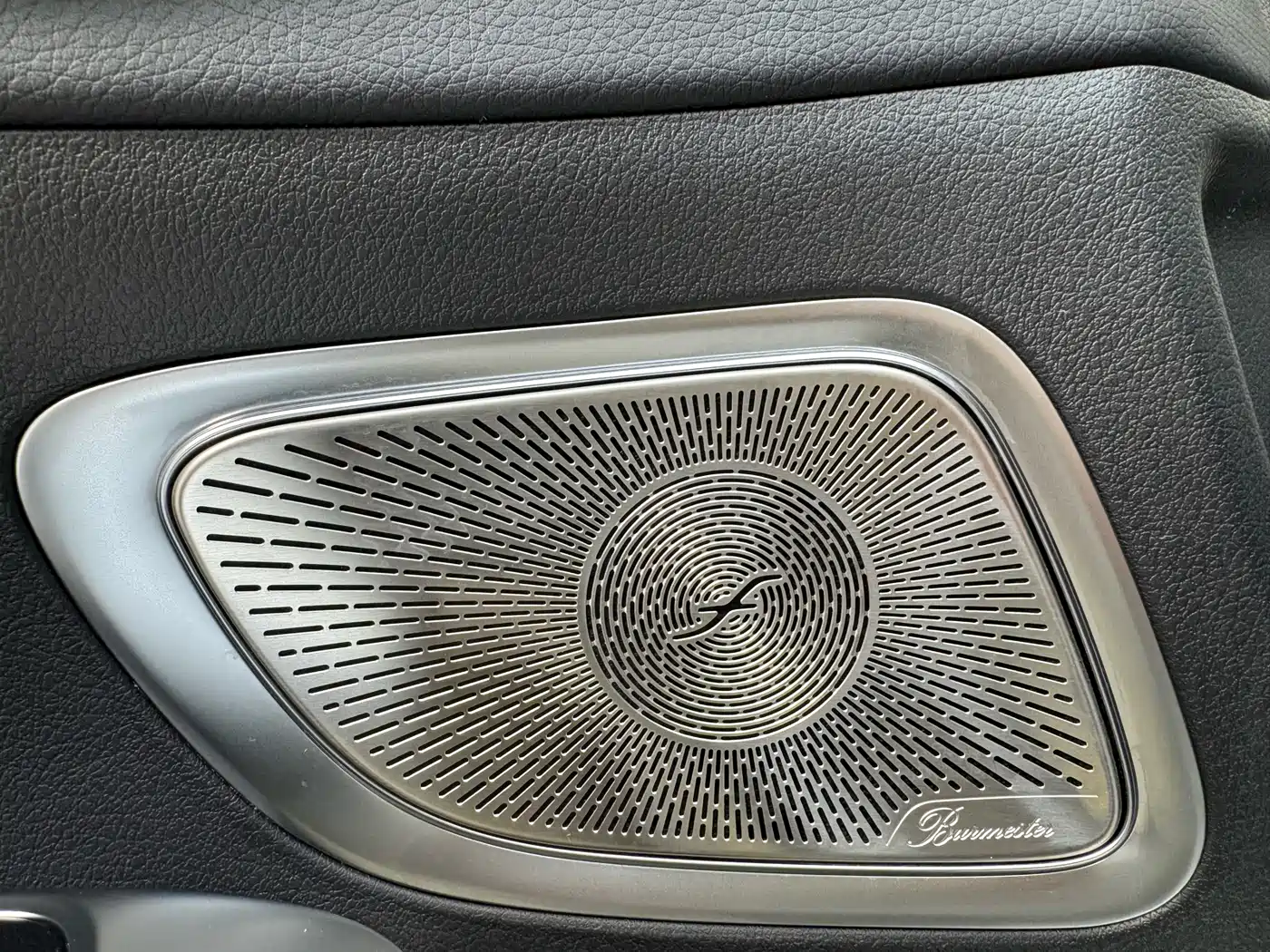 Mercedes-Benz C-Class 2024 Facelift C 260 L Moonlight Sport фото 16
