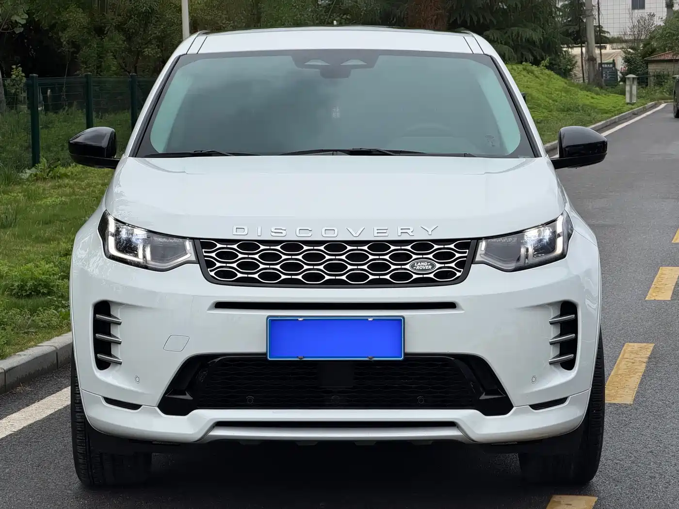 Land Rover Discovery Sport 2024 Performance Technology Edition фото 2