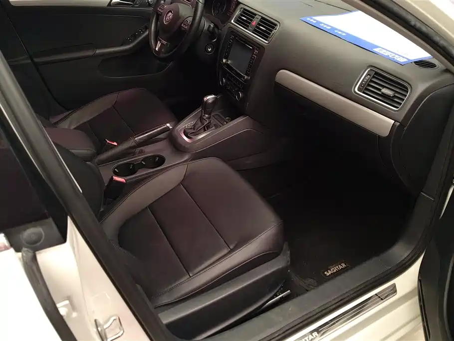 Volkswagen Sagitar 2014 1.4TSI Automatic Luxury фото 8
