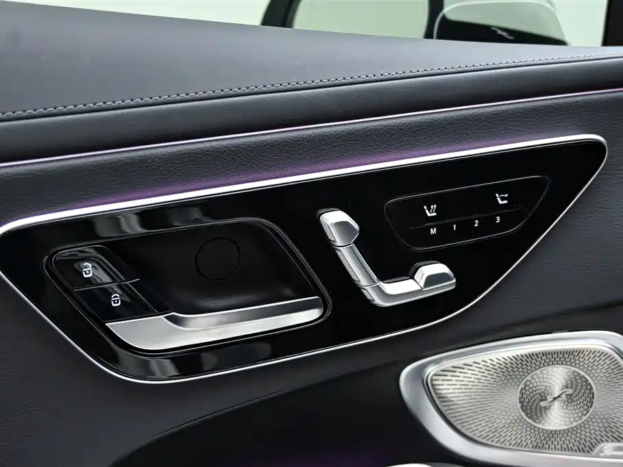 Mercedes-Benz CLE 2024 CLE 260 Convertible Coupe фото 28