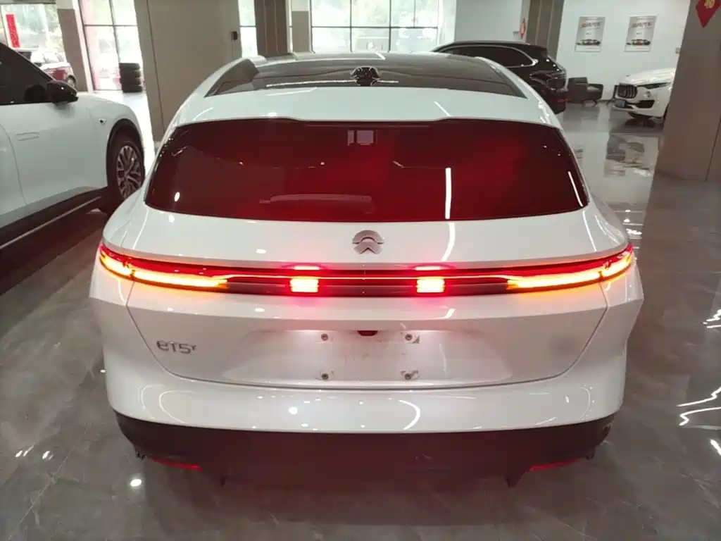 Фото 6 - NIO ET5T