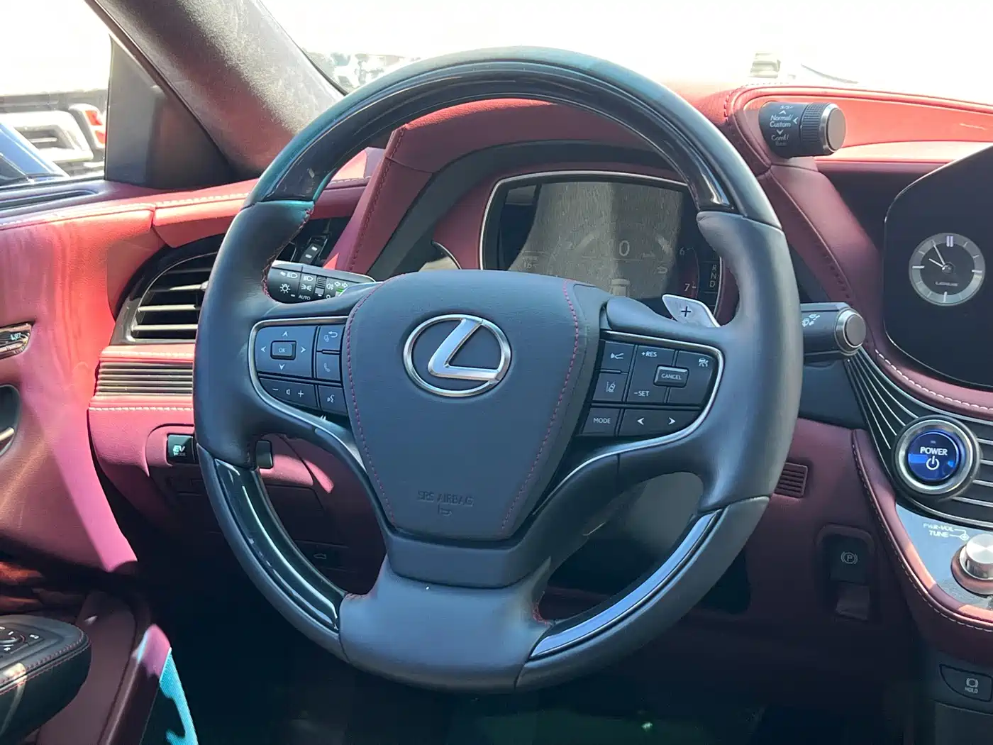 Lexus LS 2020 500h Executive (China VI) фото 9