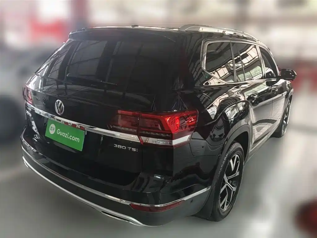 Volkswagen Teramont 2020 380TSI 4WD Luxury Edition China VI фото 12