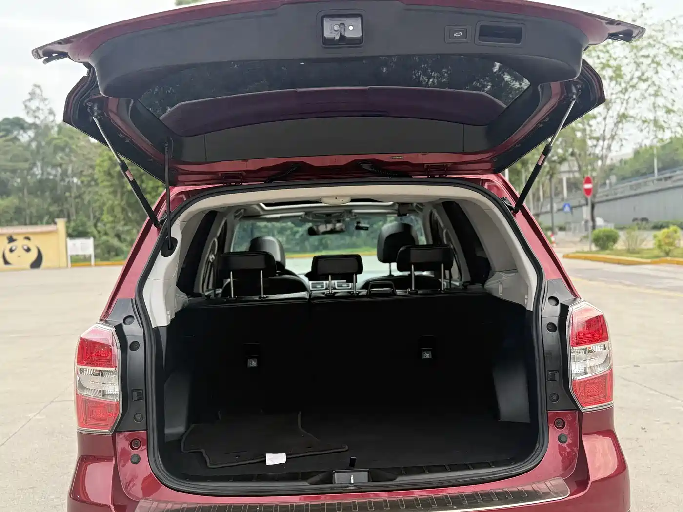 Subaru Forester 2015 2.5i Special Commemorative Edition фото 11