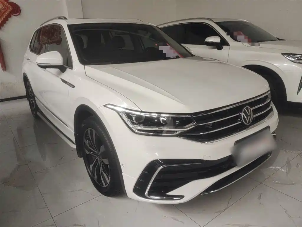 Volkswagen Tiguan L 2022 330TSI Auto 2WD R-Line Premium Edition фото 4