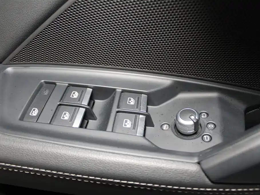 Audi A3 2024 Model A3L Limousine 35 TFSI Fashion Sport фото 13