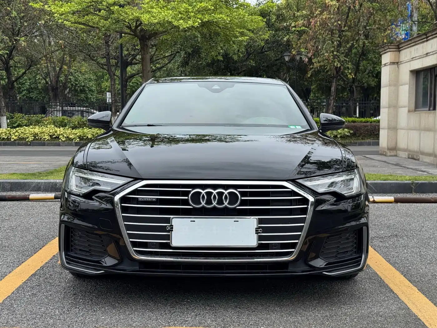 Audi A6L 2021 45 TFSI Exclusive Sport фото 2