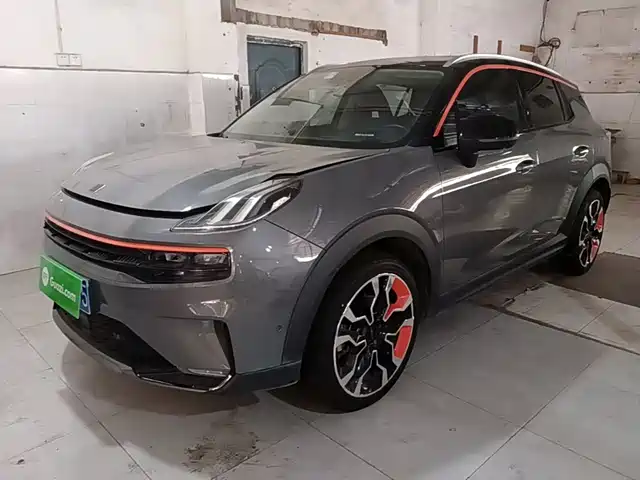 Lynk & Co 06 1.5T Shero, Розовая спецсерия