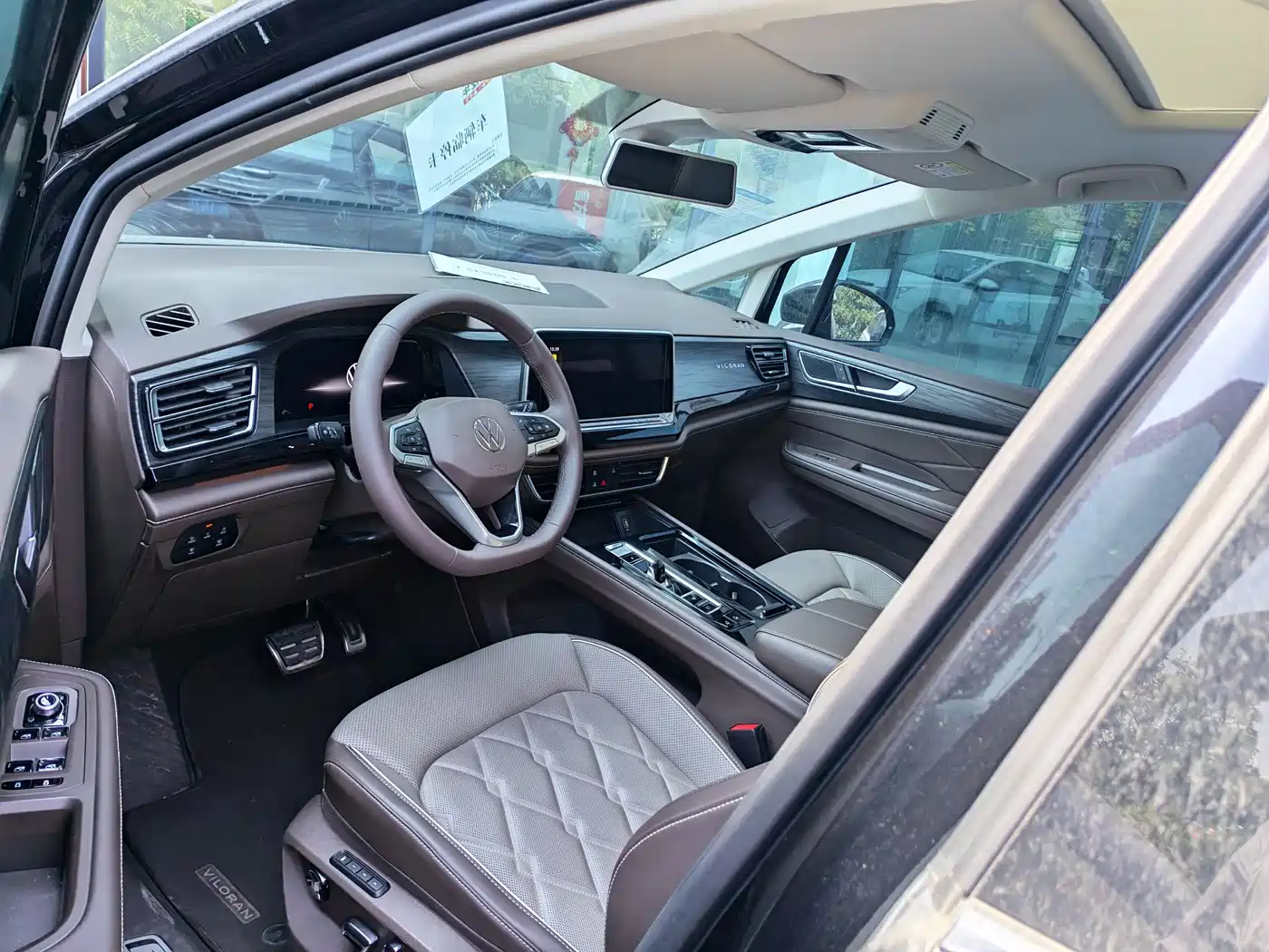 Volkswagen Viloran 2024 380TSI Executive Edition фото 2