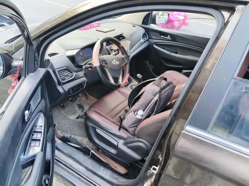 Changan Oshan Changan Oushang A800 2017 2017 Model 1.6L Manual Luxury