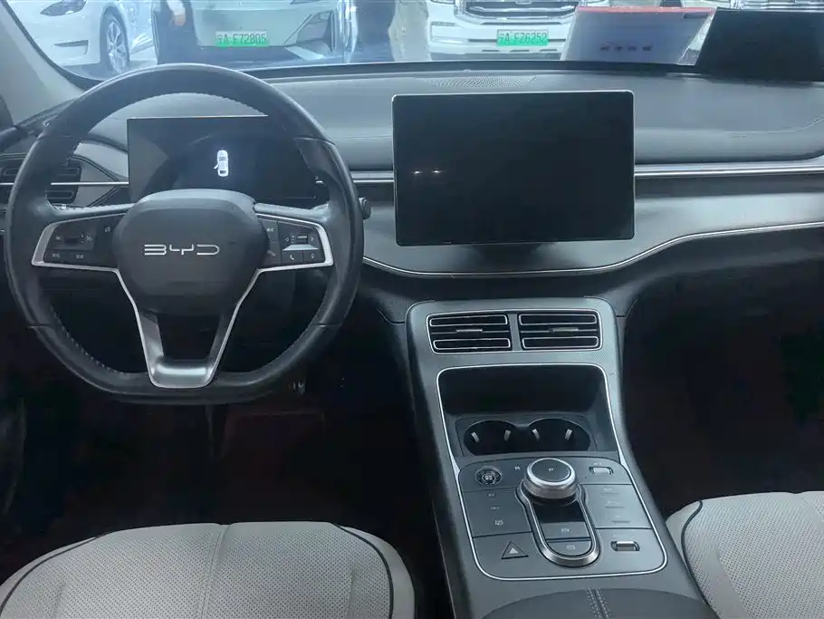 BYD Destroyer 05 2024 DM-i 55KM Pilot Glory Edition фото 12