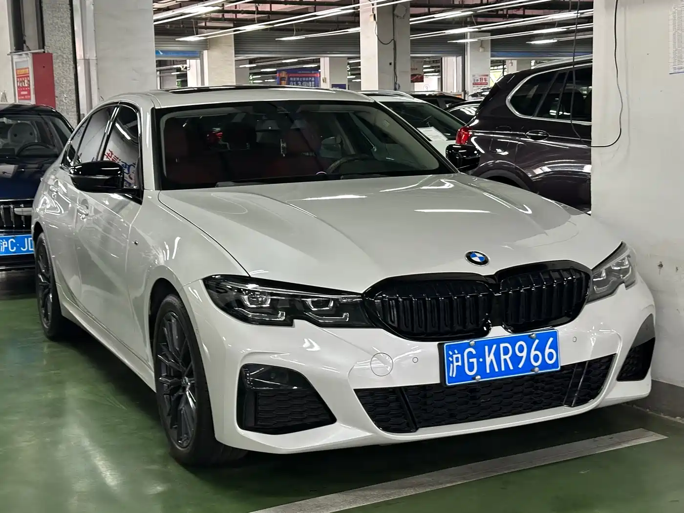 BMW 3 Series 2022 330i M Sport Shadow Edition фото 16