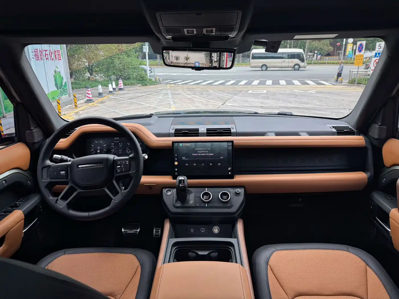 Land Rover Defender 2022 110 P400 X фото 9