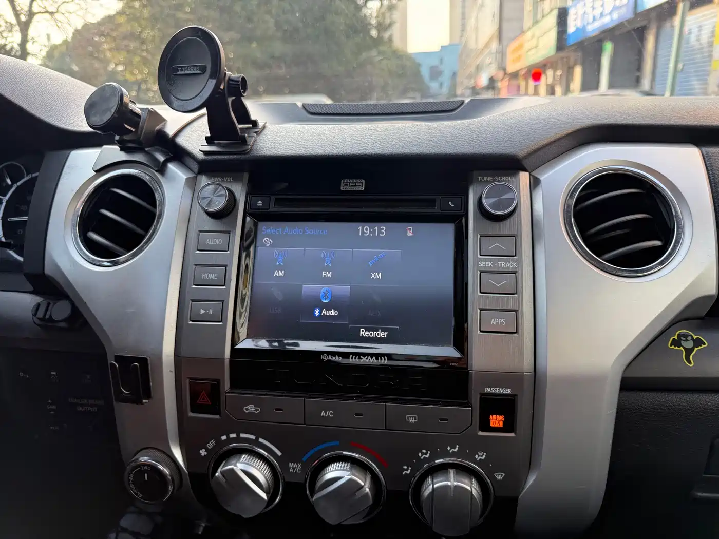 Toyota Tundra 2014 5.7L TRD Pro фото 12
