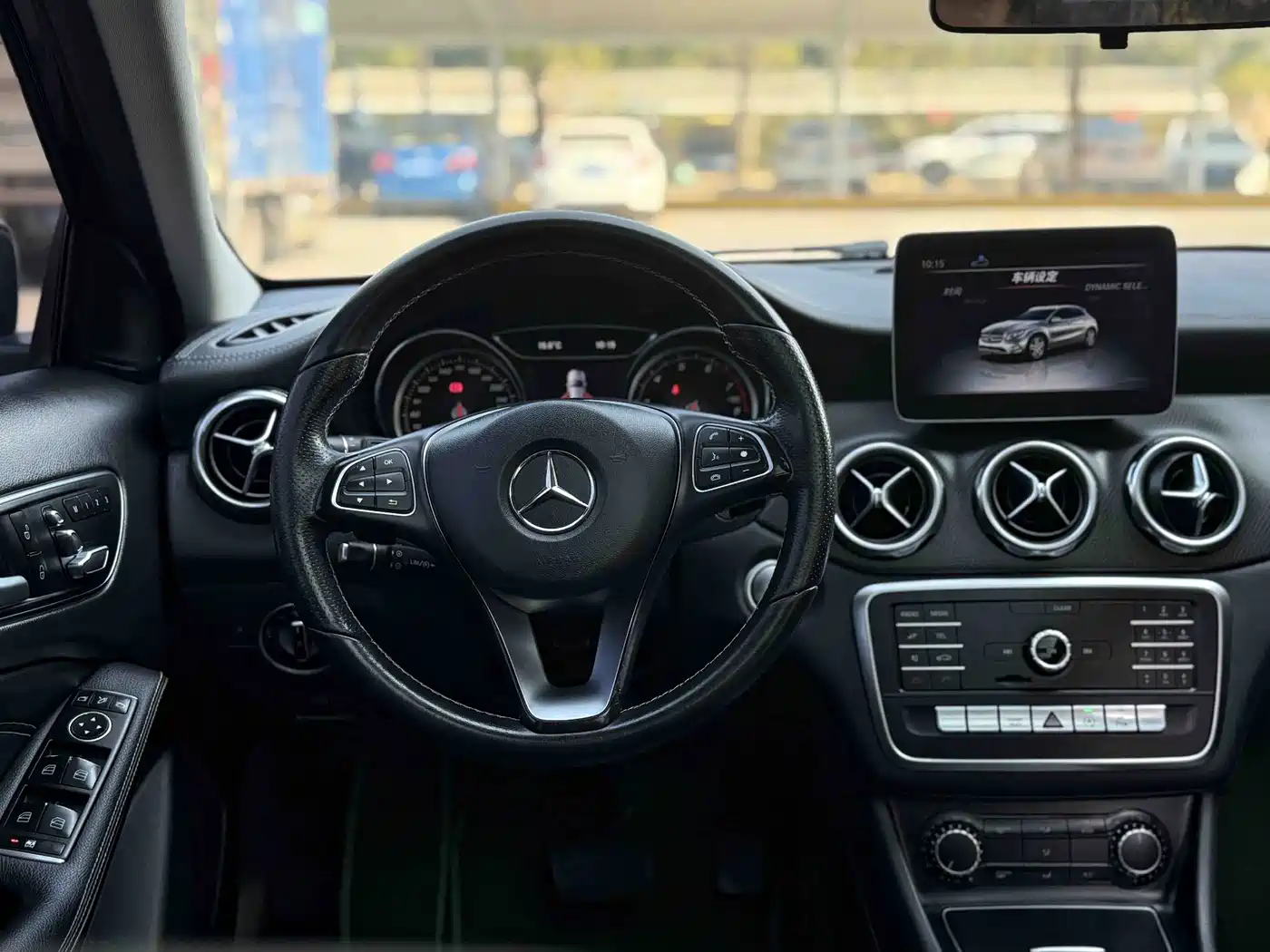 Mercedes-Benz GLA 2018 GLA 200 Fashion фото 12
