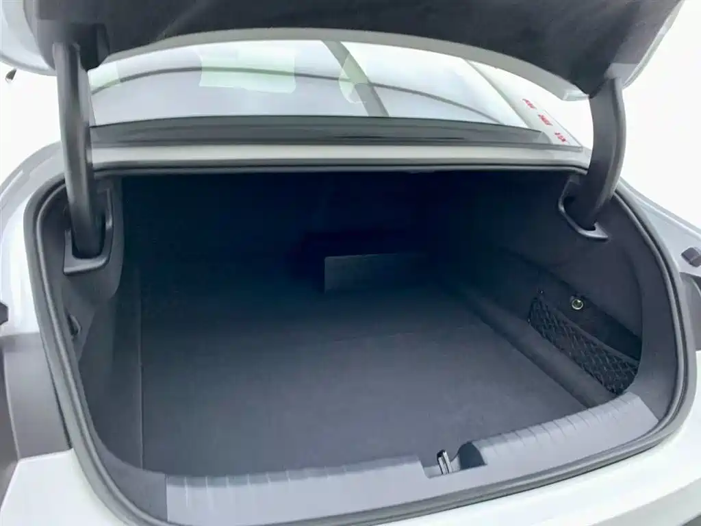 Xiaomi Auto Xiaomi SU7 2024 RWD Ultra Long Range Advanced Smart Driving Pro Edition фото 11