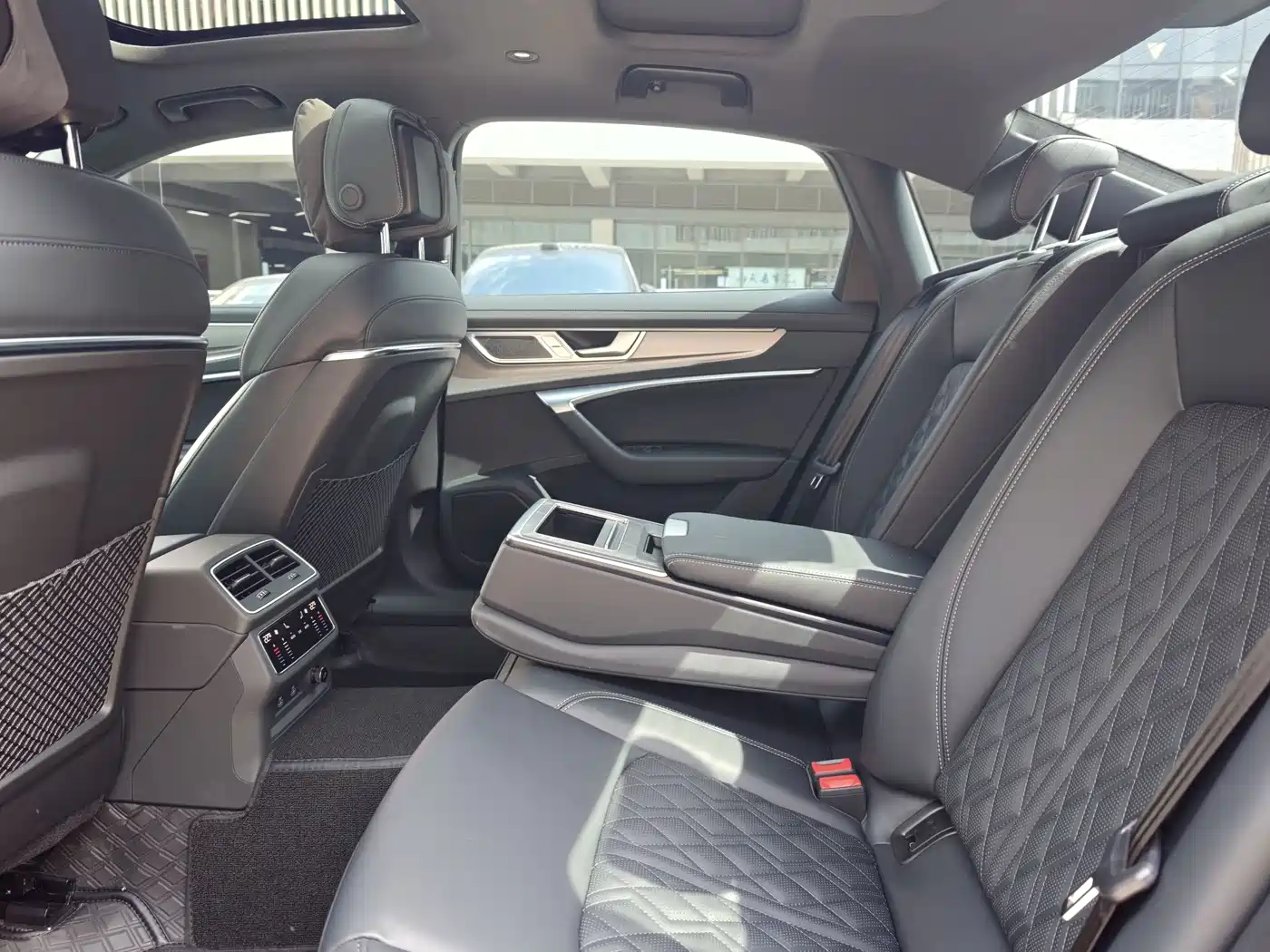Audi A6L 2025 Model Year Facelift 45 TFSI Premium Sport фото 13