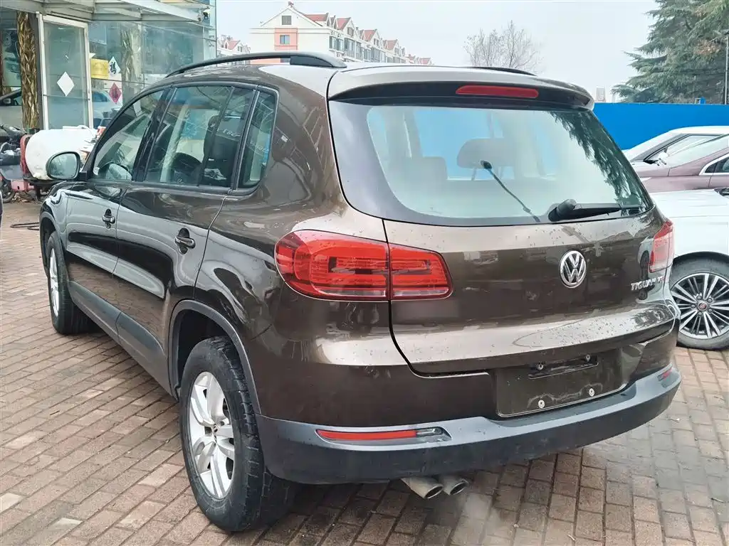 Volkswagen Tiguan 2015 1.8TSI Automatic 2WD Trendline фото 23