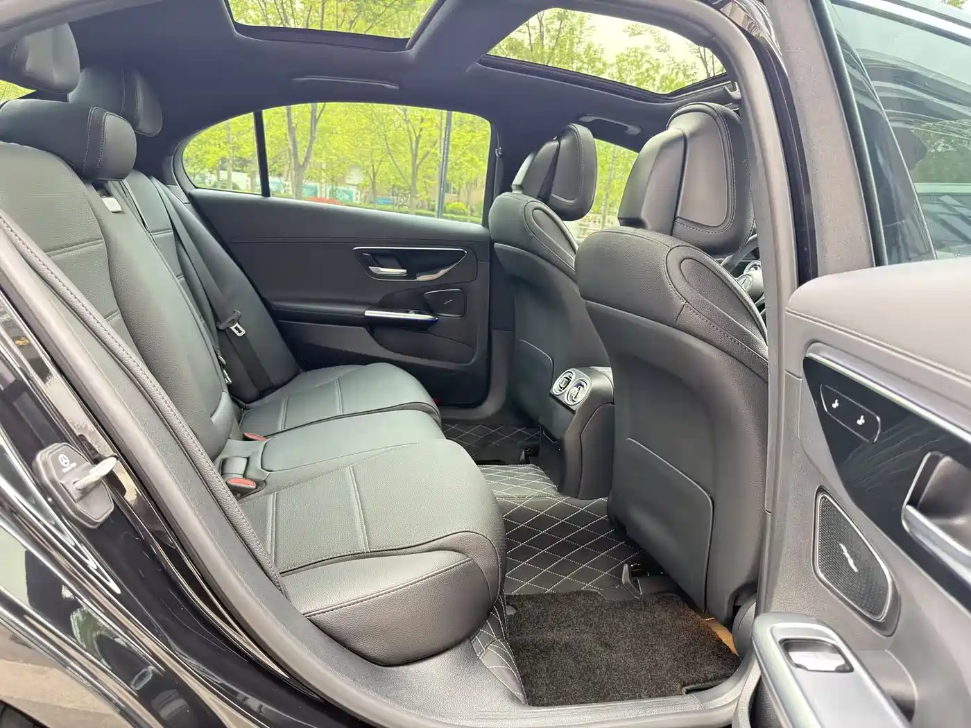 Mercedes-Benz C-Class 2025 C 260 L фото 23