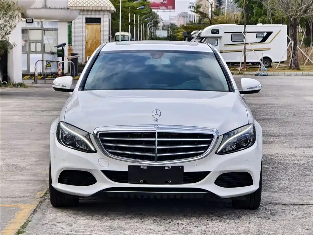 Mercedes-Benz C-Class 2016 C 180 L фото 6