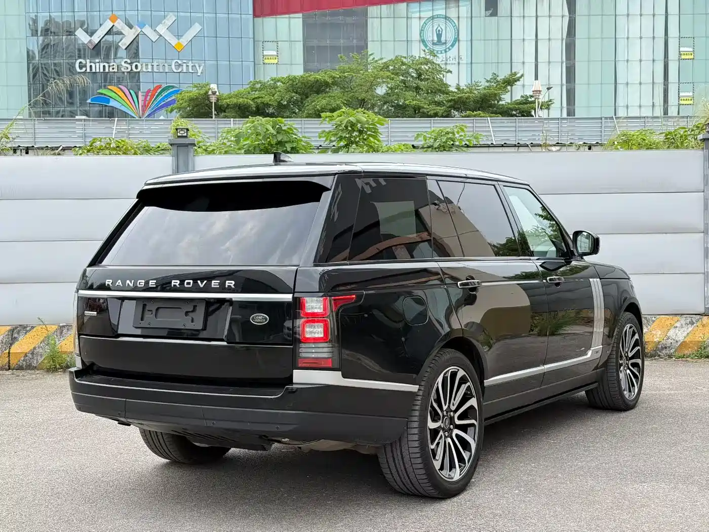 Land Rover Range Rover 2017 3.0 SC V6 Vogue SE Autobiography LWB фото 3