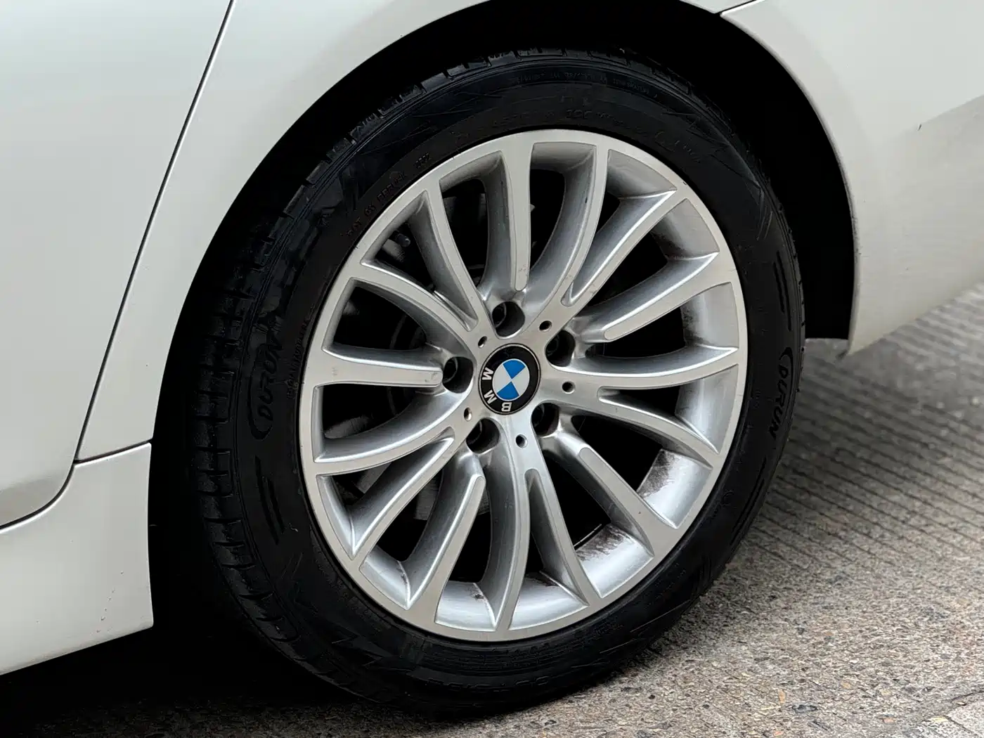 BMW 5 Series 2014 525Li Luxury Design Package фото 12