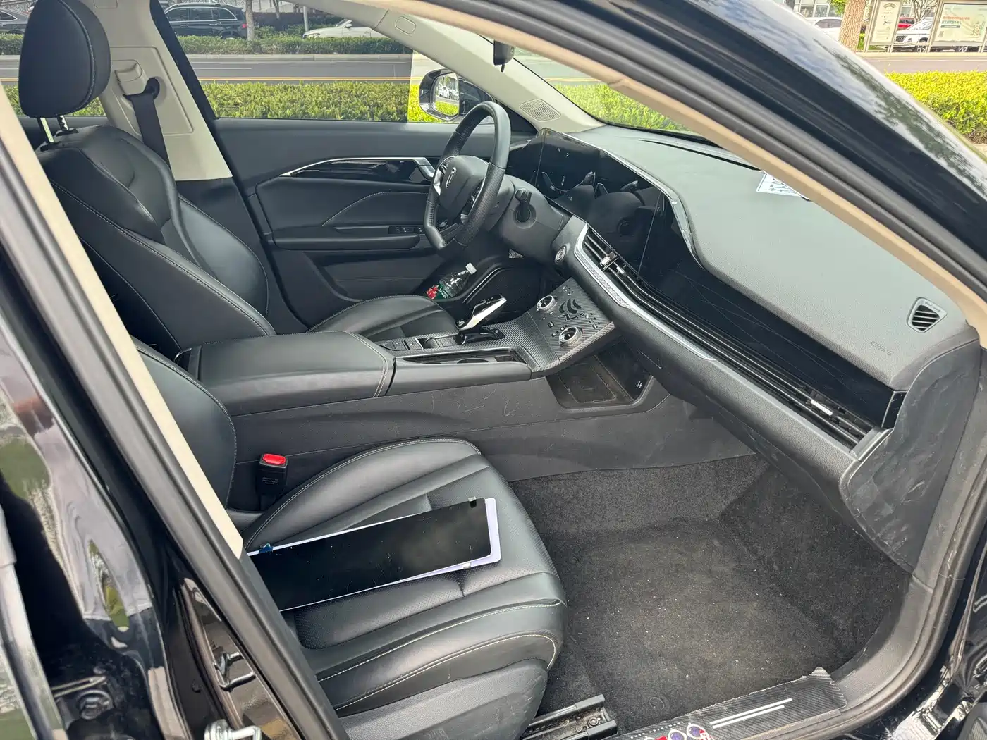 Besturn B70 2024 2023 Model 3rd Gen 1.5T Automatic Joy 70th Anniversary Edition