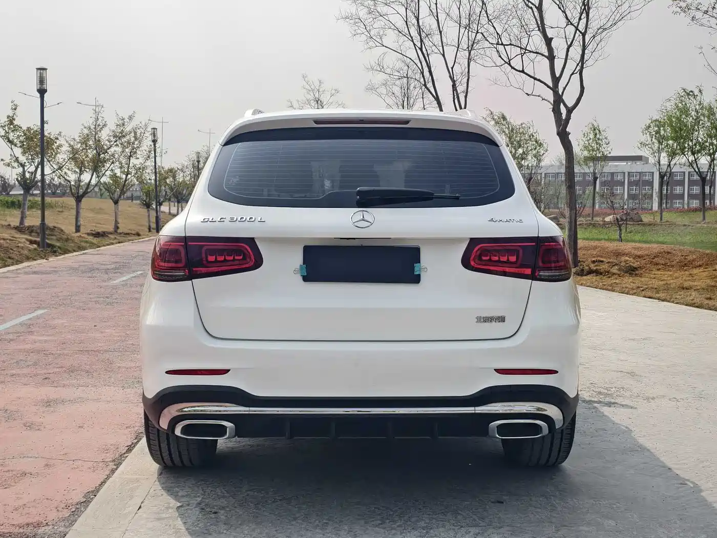 MERCEDES-BENZ GLC